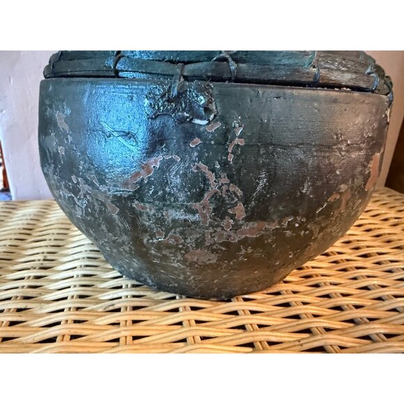 Vintage Art Pottery And Wicker Decor Vase Blue Weathered Rustic - Picture 10 of 12